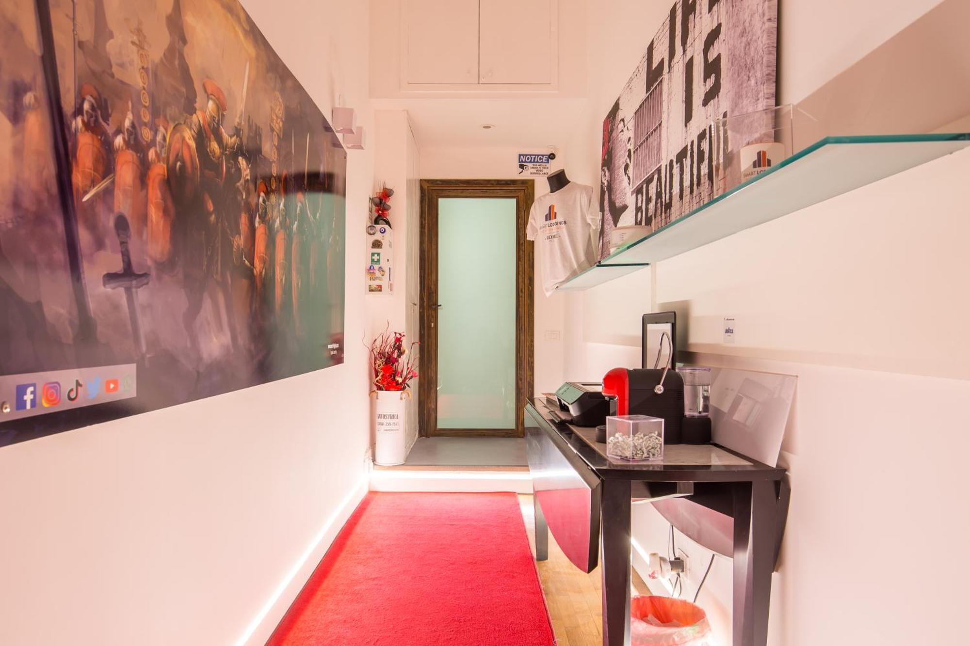 Smart Lodgings Plus Рим Экстерьер фото